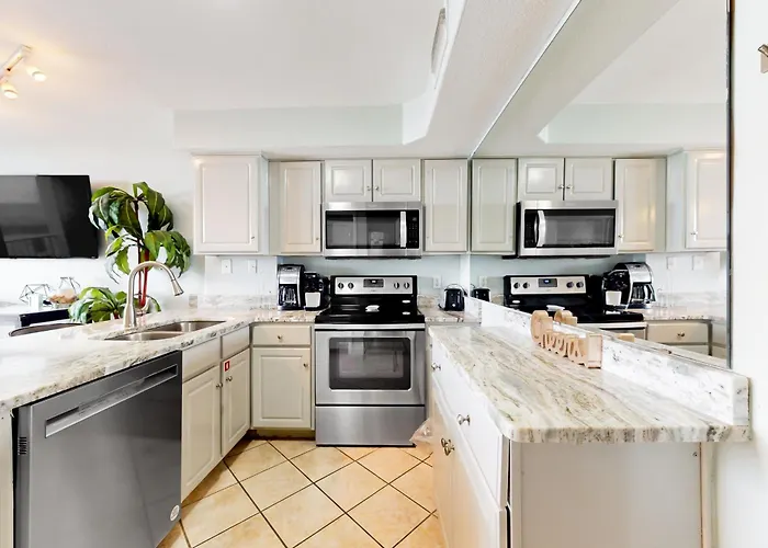 Surf & Racquet Club #505a Apartment *